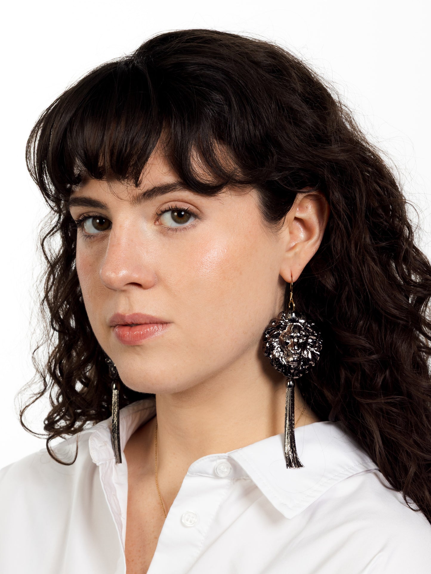 Fundanglers Black lion earrings