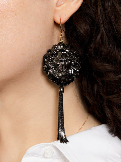 Fundanglers Black lion earrings